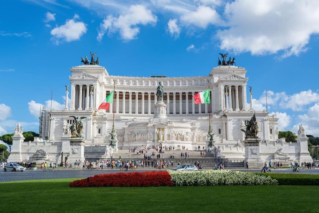 A Due Fermate Dal ColosseoWi-Fi & Netflix Gratis Leilighet Roma Eksteriør bilde